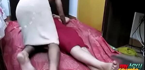 Indian Housewife Sonia Bhabhi In Red Nighty Waiting For You